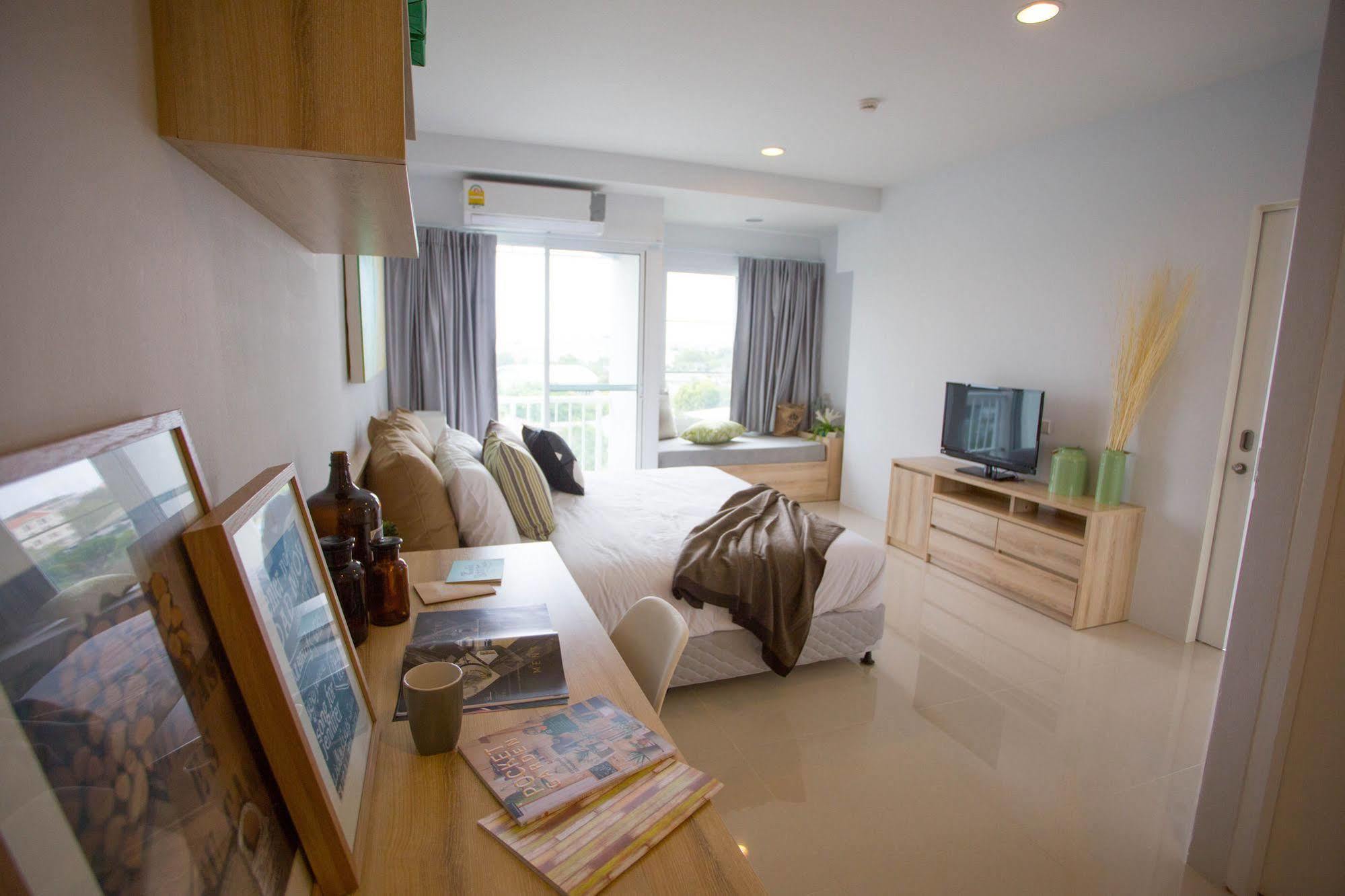 Des Res Hotel And Residence Bangkok Luaran gambar